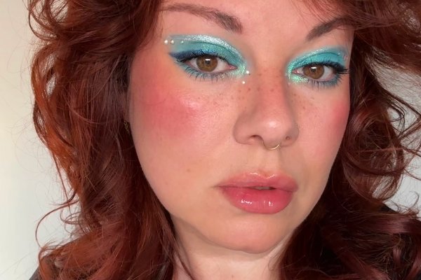 Disco Revival Party Makeup: Sparkle Like the ‘70s