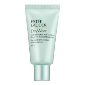 DayWear Sheer Tint Moisturizer SPF15 15ml