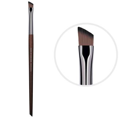 Precision Corrector Brush
