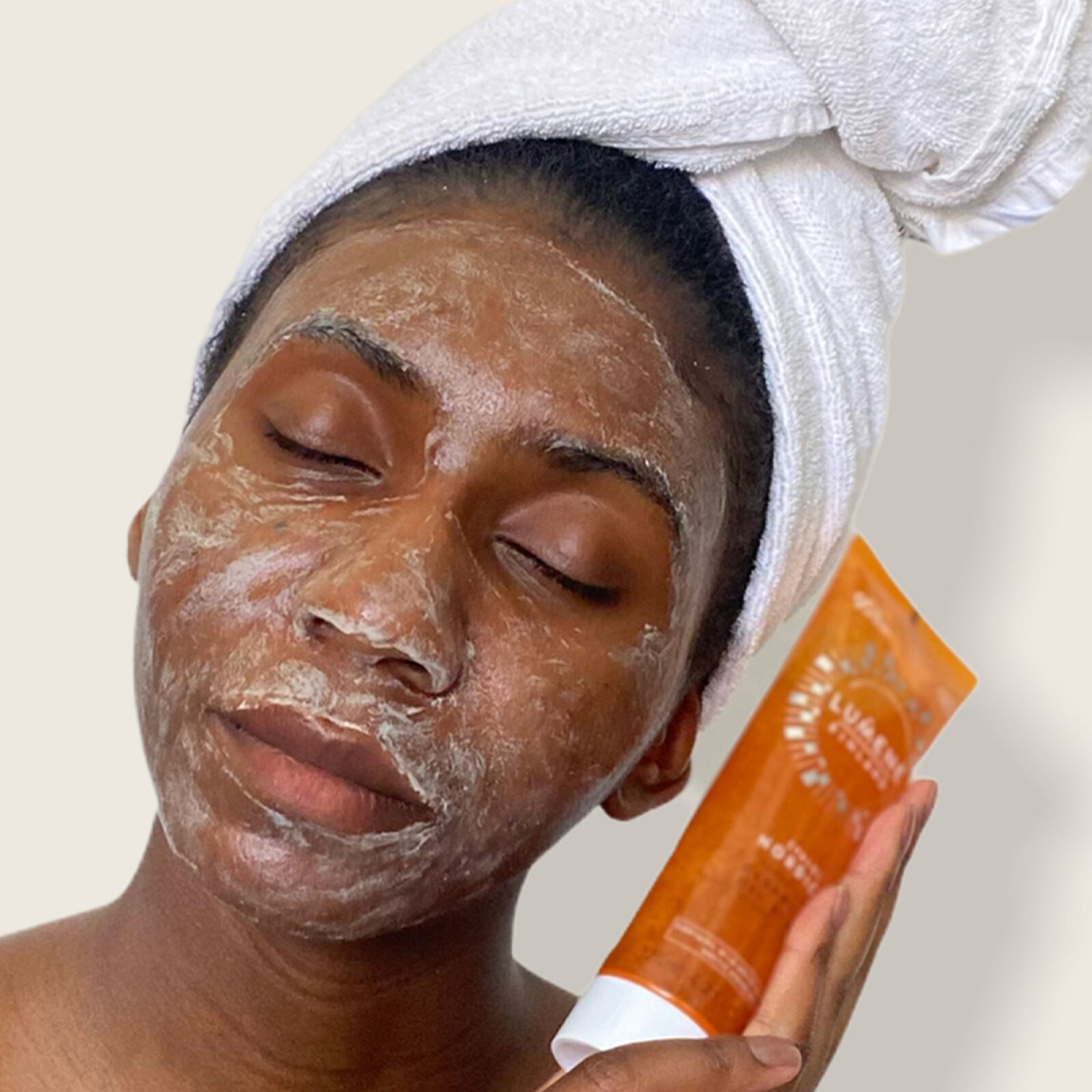 Lumene Nordic C [Valo] Clear Glow Cleansing Gel Scrub 125Ml