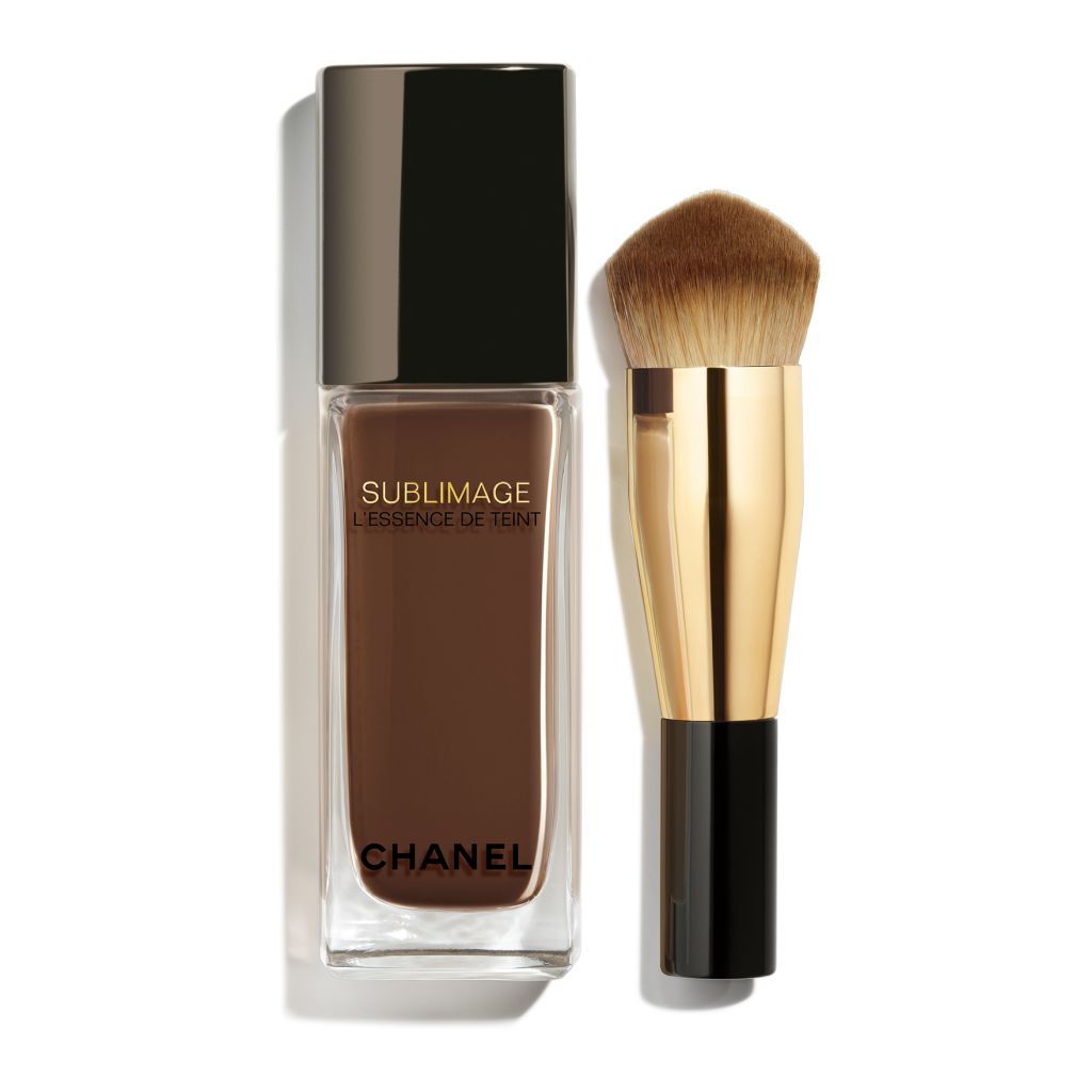 Chanel Sublimage L'Essence De Teint Br152